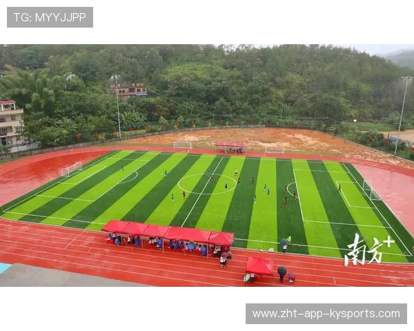 足球基础设施是否满足需求，足球基础设施建设